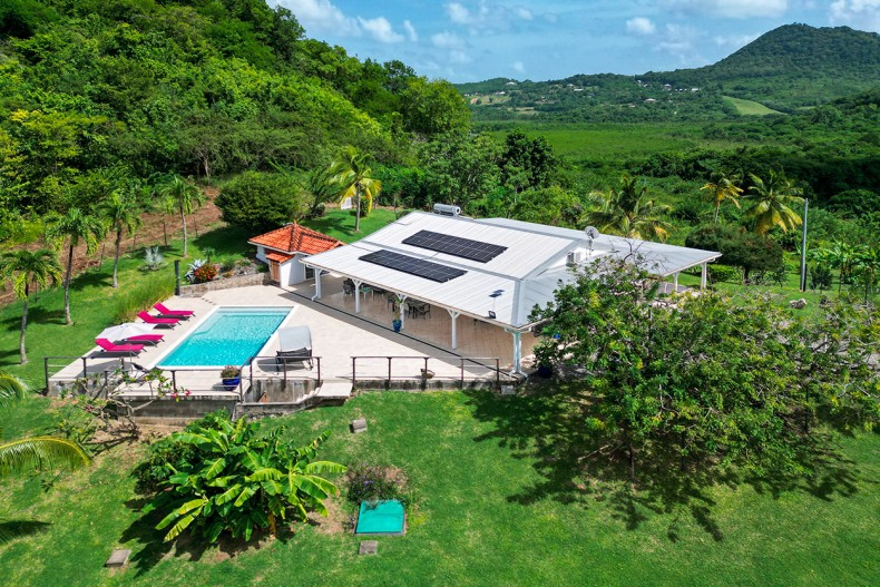 Louer louer une Belle villa Sainte-Anne avec piscine Martinique