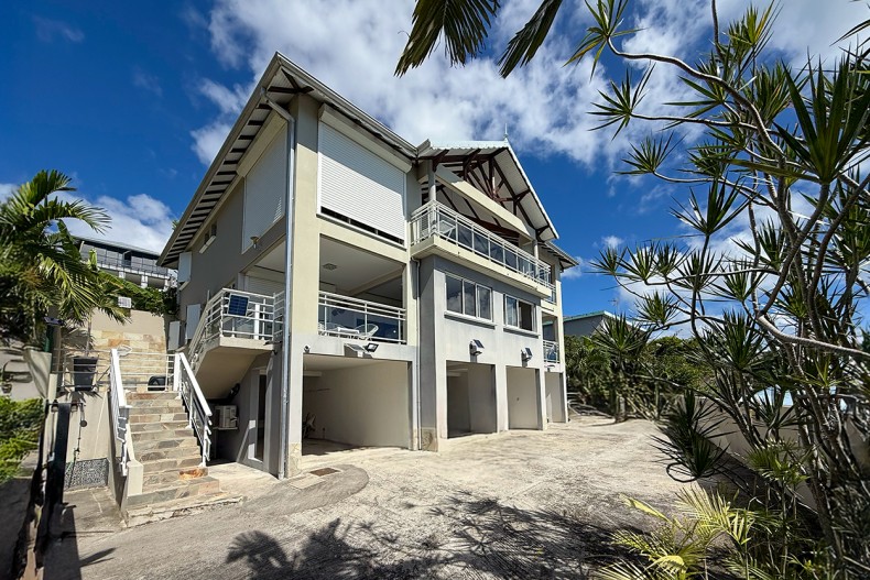 appartement luxe F3 piscine le diamant