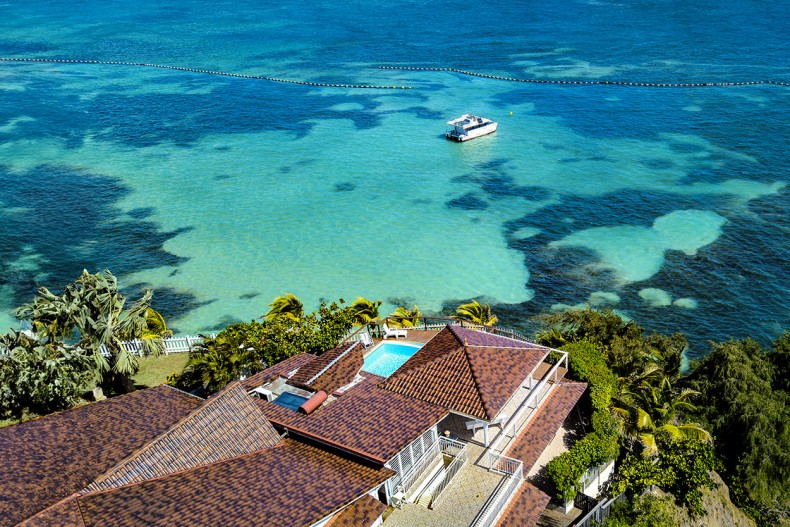 Villa Pointe Cap Est frone