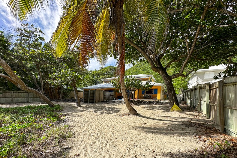 Maison sur la plage du diamant