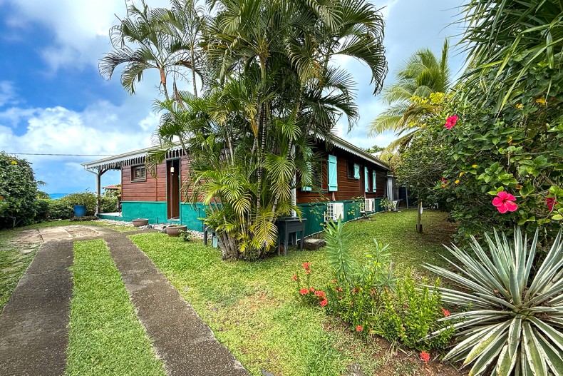 maison-porte-du--surf martinique