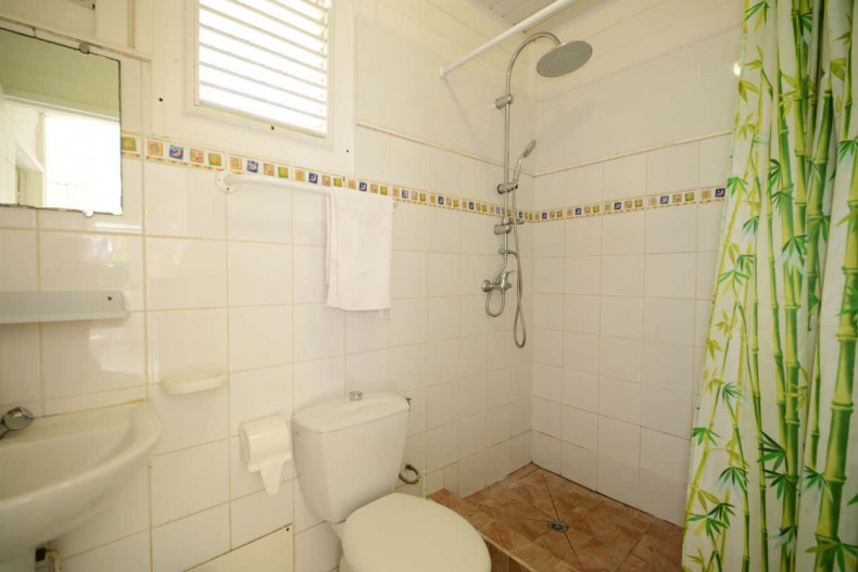 Les toilettes du bungalow