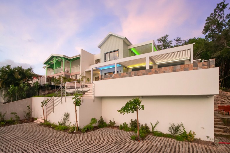 villa de Luxe martinique 5 ETOILES Anses d Arlet parking