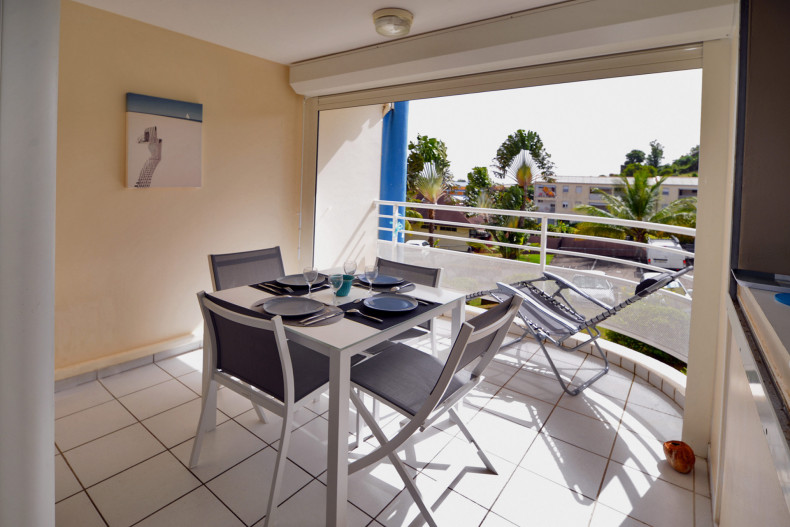 Le petit Maréva le salon lOCATION TROIS ILETS STUDIO