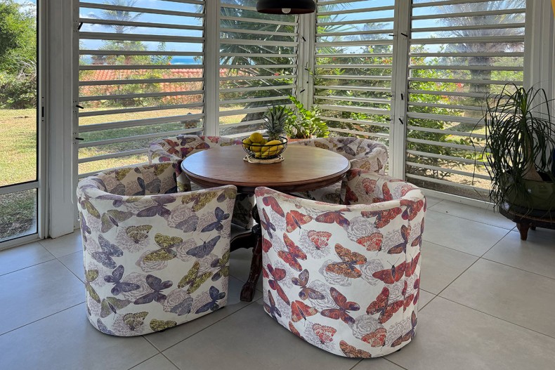 Villa Martinique Toits bleus atlantique petit salon