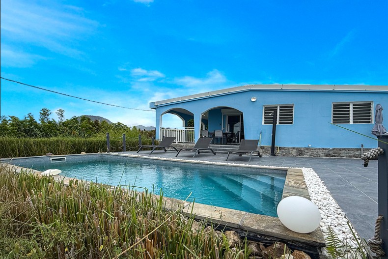 Location petite maison le carbet Martinique