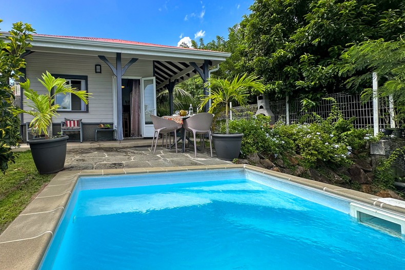 Piscine bungalow Ti papa Martinique