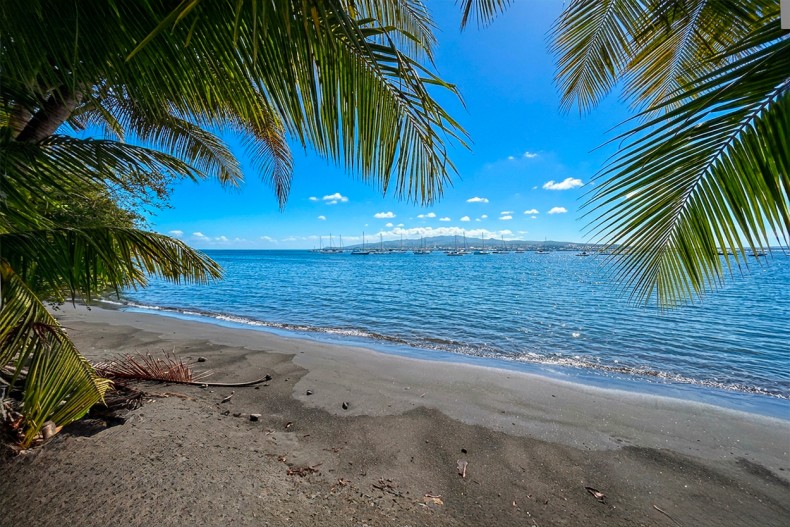 Plage de l'Anse à l'ane la douceur