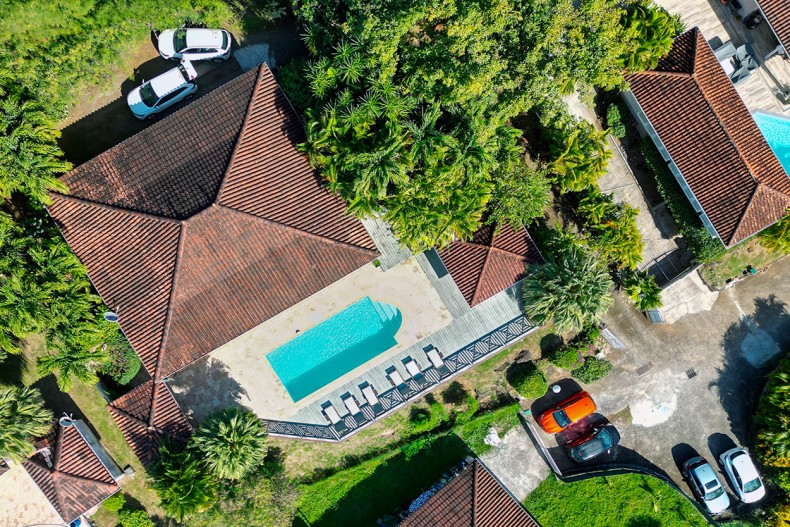 Villa de luxe Martinique vue sur le rocher du Diamant plan