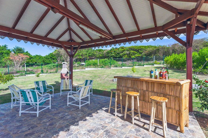 pomme cannelle bar carbet