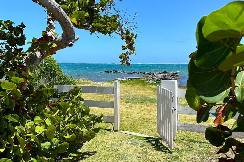 Le portail sur la mer martinique