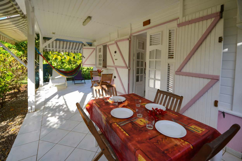 Sur la routes des saveurs bungalow terrasse