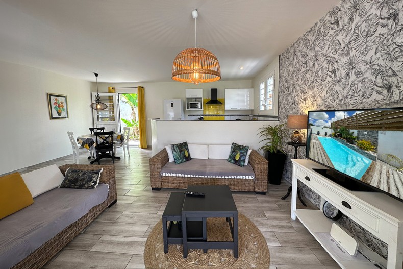 Petite Cascade de Sainte Anne salon