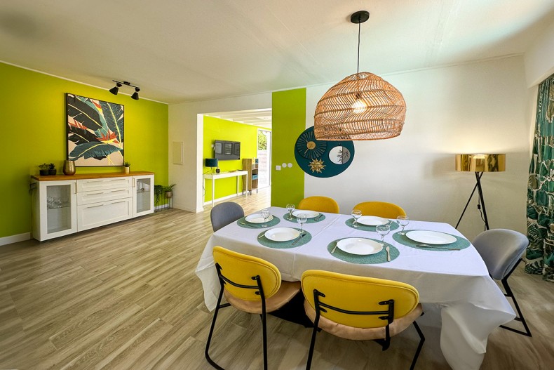 table Cascade de Sainte Anne 3 chambres piscine location maison Martinique