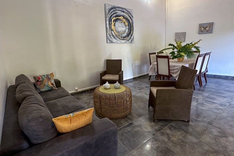 Location villa 6 ch Martinique piscine le vauclin salon ti