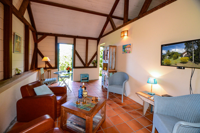 Entrée du salon par la galerie.