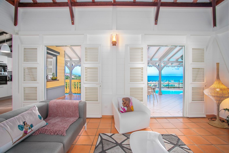 vue mer Location villa de luxe la CREOLE Martinique Trois Ilets piscine