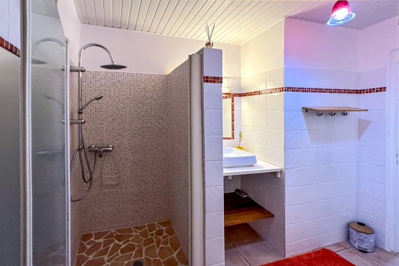 Douche à l'italienne
