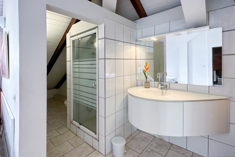 Salle d'eau ch 2 étage