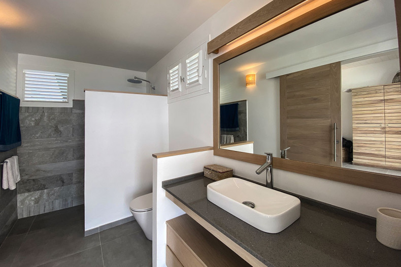 Location villa piscine bord de mer Martinique