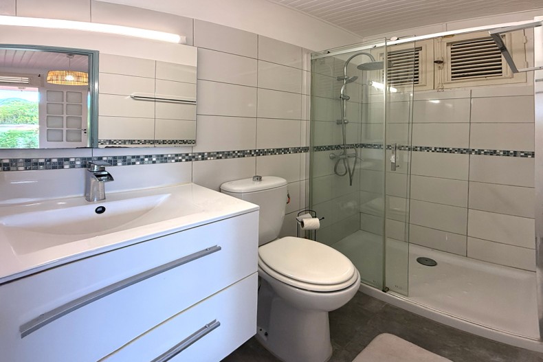 Location villa paisible le diamant piscine ch1 sde