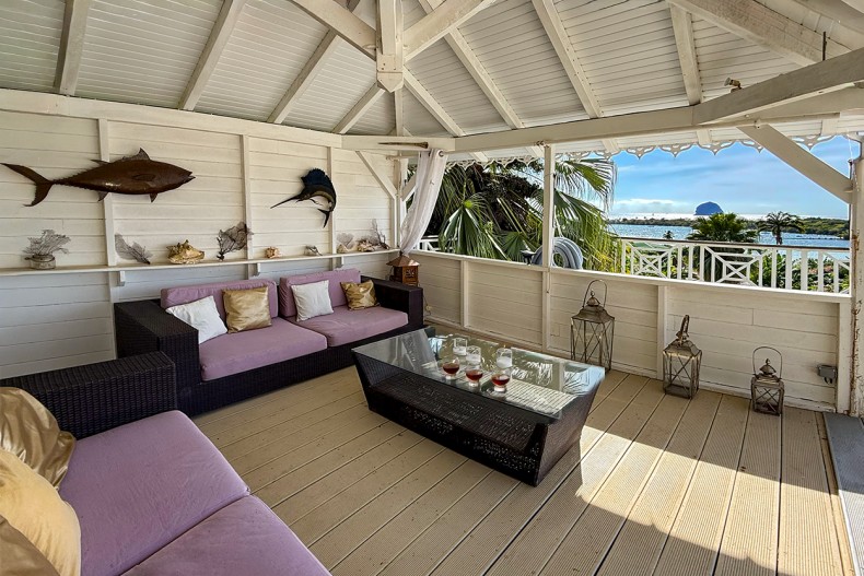 Villa de luxe Martinique vue sur le rocher du Diamant