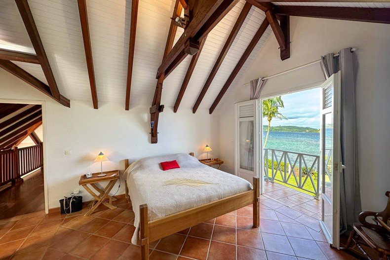 SUITE A L'ETAGE VILLA COTE MER