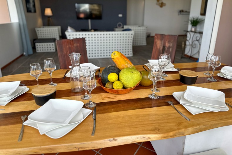 Location avec Spa trois ilets Martinique salon sam