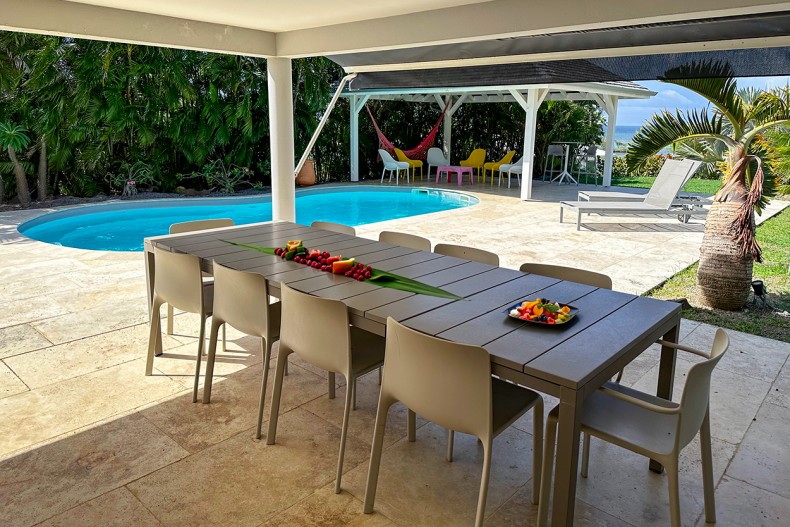 Location Grande Belle Villa familiale de luxe Cap Est Martinique Piscine Vue Mer