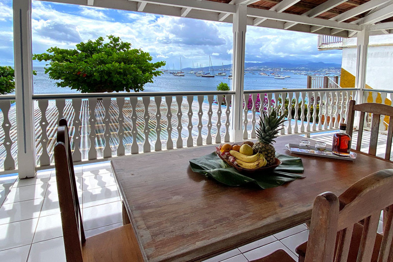 Location sur la plage 3 ilets terrasse