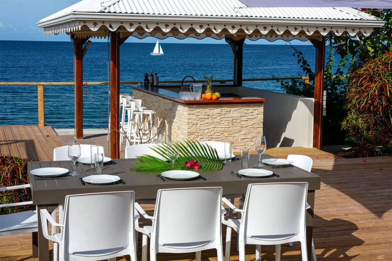 VAIANA location grande Villa SaintPierre bord de mer Nord Caraïbe Martinique SPA piscine