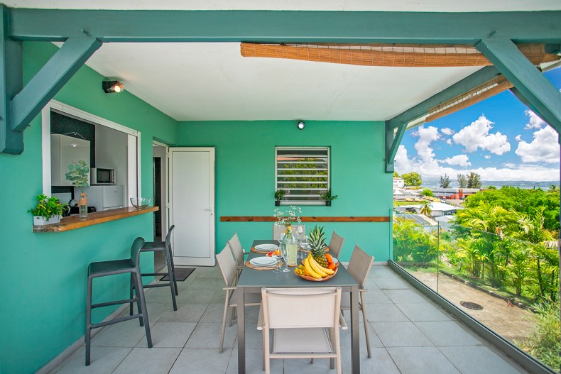 belle location trois ilets piscine