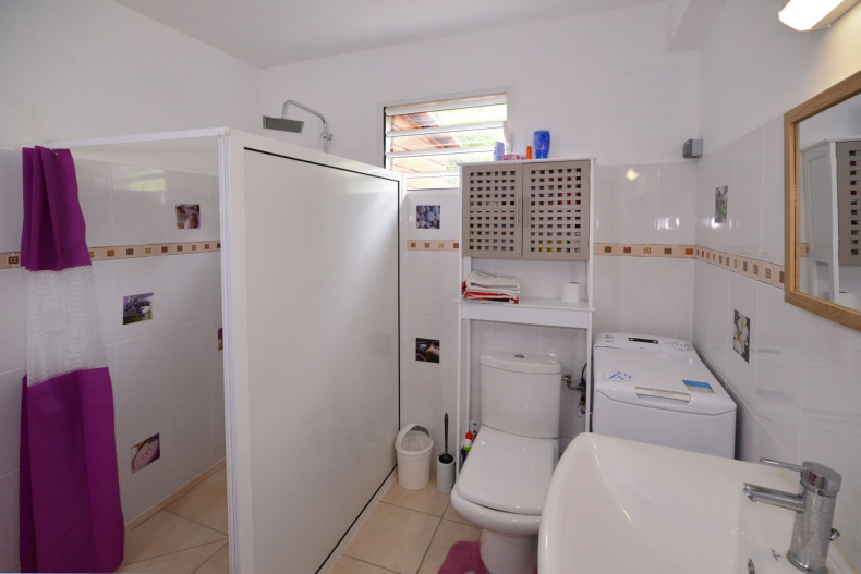 Salle d'eau martinique maison le françois