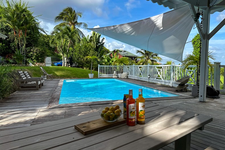 Blanc Bali Martinique piscine