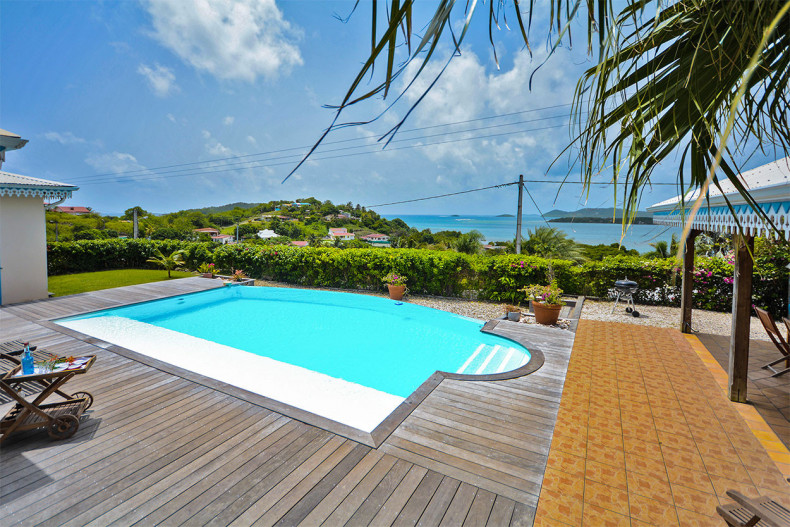 villa citronnelle deck