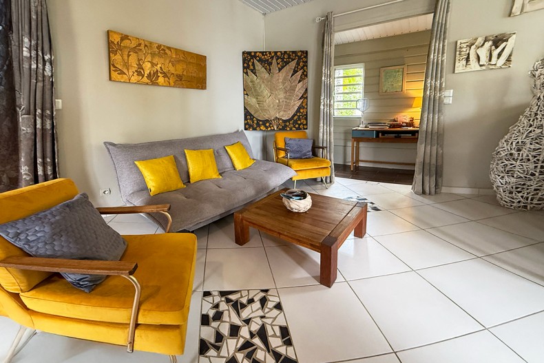 Salon tv location villa martinique le marin