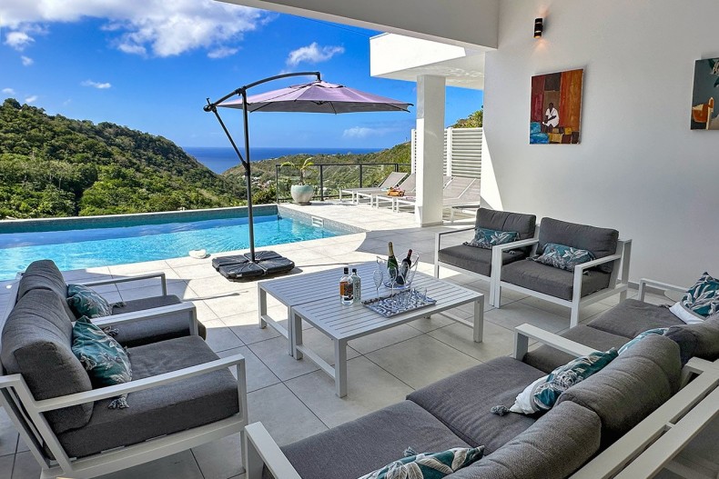 villa MODERNE prestige Martinique salon terrasse