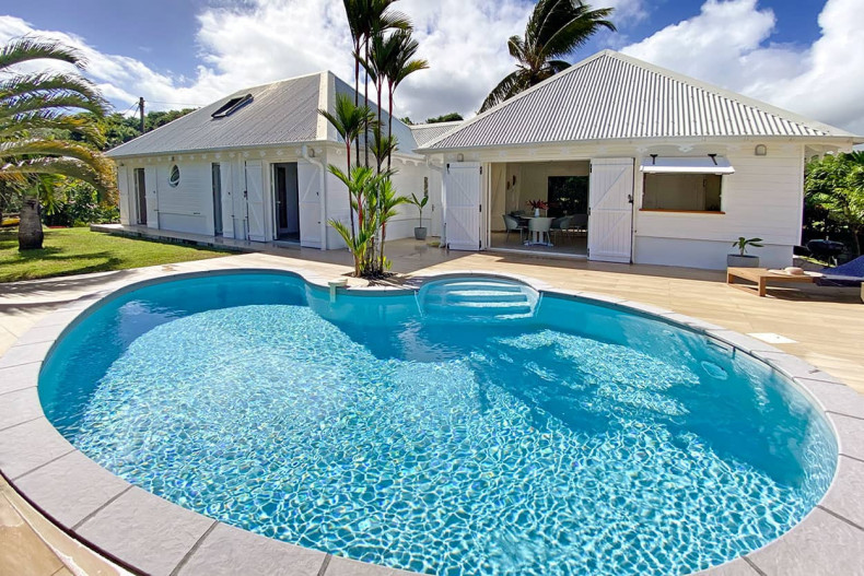 La seconde salle à manger sur la terrasse