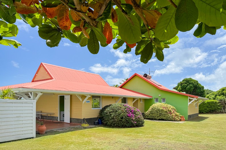 Villa mangle rouge jardin