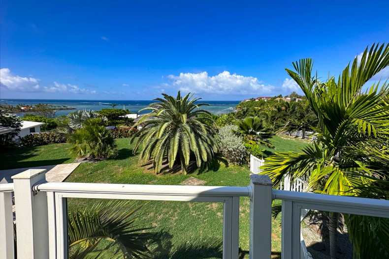 Location Grande Belle Villa familiale de luxe Cap Est Martinique Piscine Vue Mer