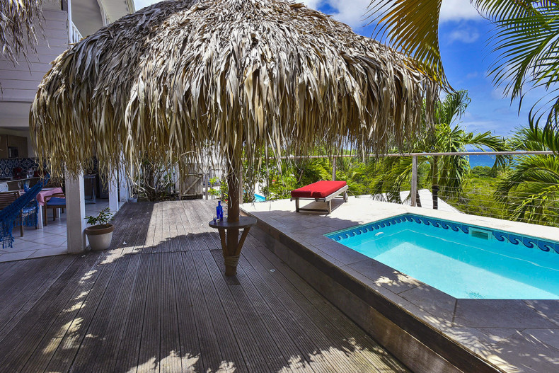 vue turquoise parasol location tartane martinique