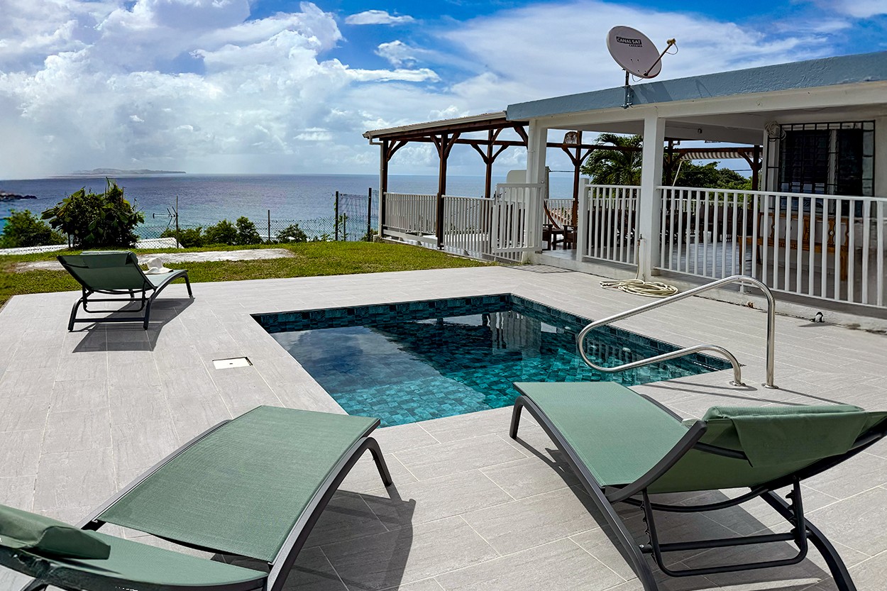 REFLET BLEU rental villa Martinique Tartane sea view with pool - 