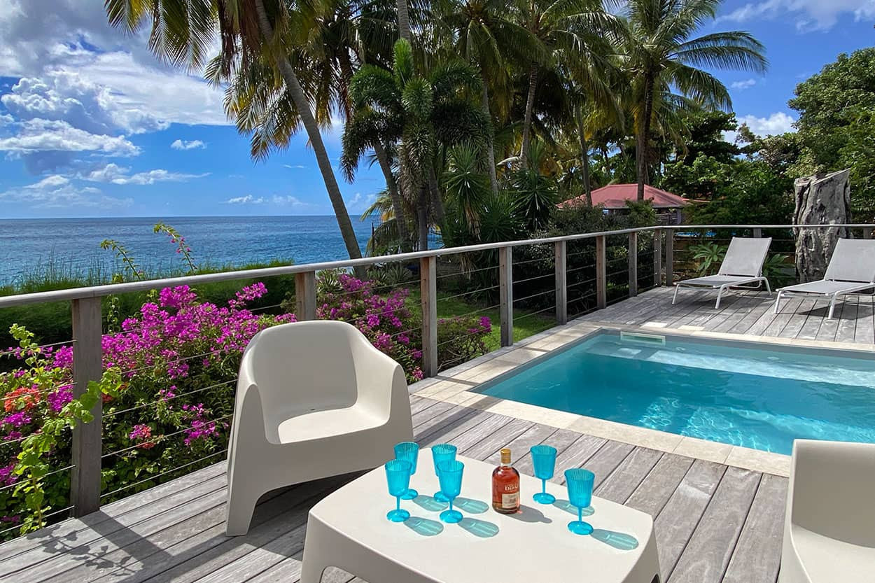 Villa SAINTE PHILOMENE Rental Martinique 10 P. on the beach in Saint-Pierre - Location villa Piscine et mer
