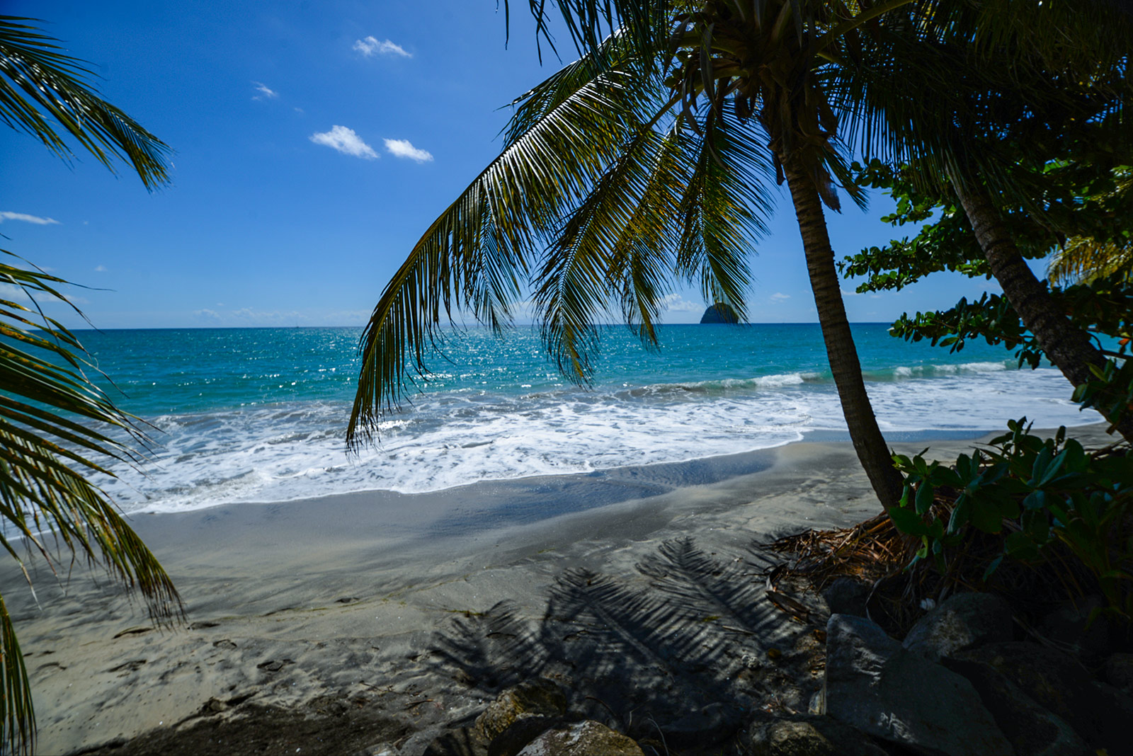 La Bas De L'autre Cote De L'eau Avis Sable de Mer - location de vacances - Martinique - Le diamant