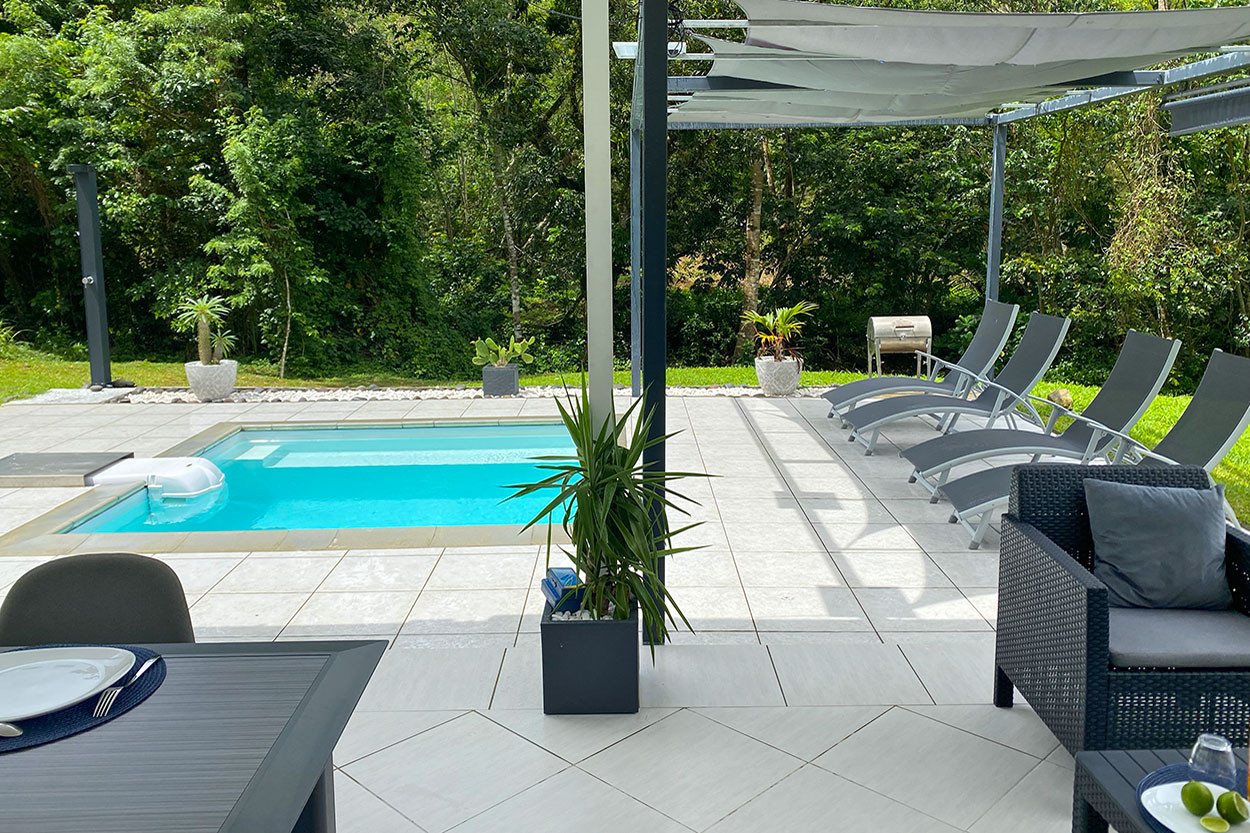 PETITE RIVIERE location villa piscine dans le sud de la Martinique