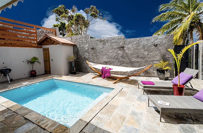 Villa TIMOUN rental villa Sainte Luce Martinique private pool - Espace détente au bord de la piscine