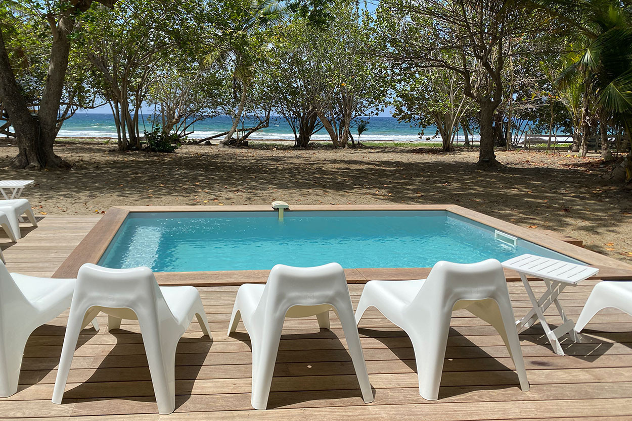 Villa de luxe Martinique sur la plage du Diamant Sable et Rocher