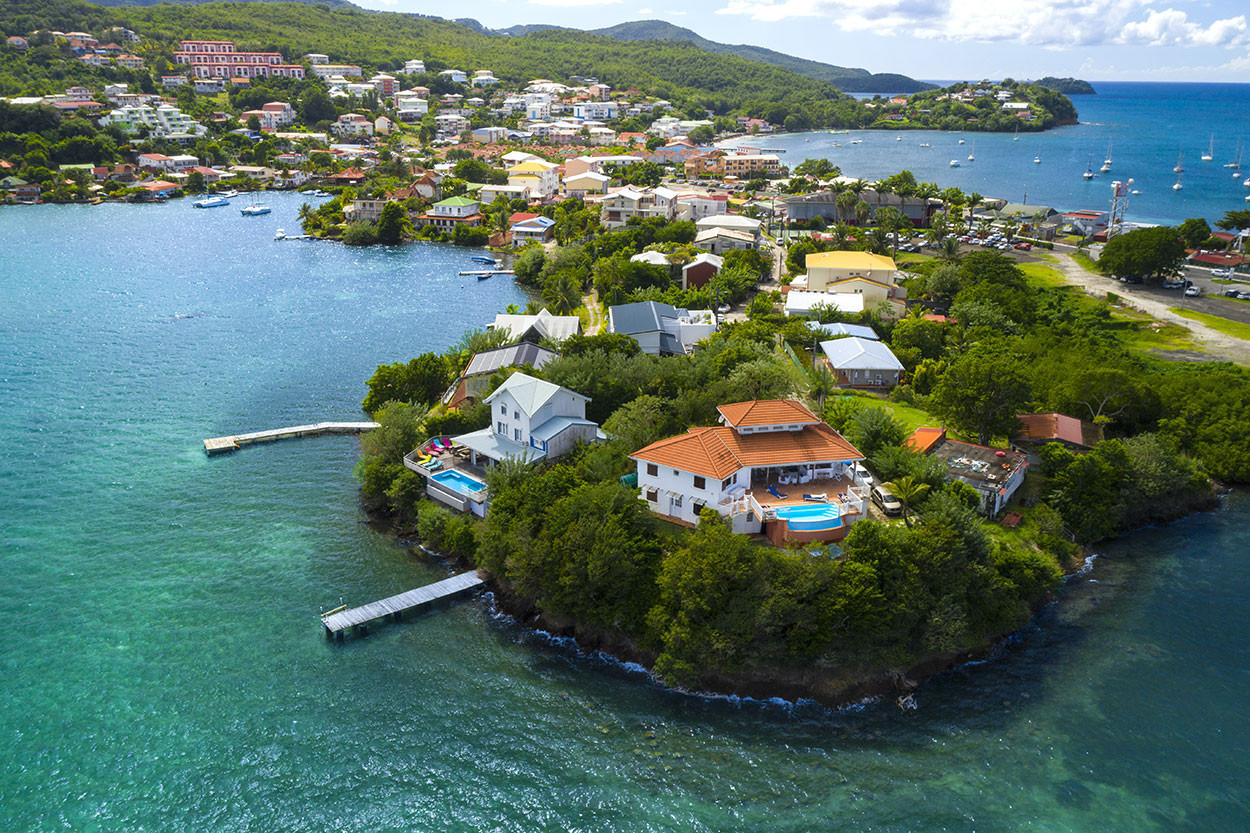 Villa CAP au LARGE Trois Ilets Martinique Pointe du bout pool pontoon - Cap au Large Villa Pointe du Bout