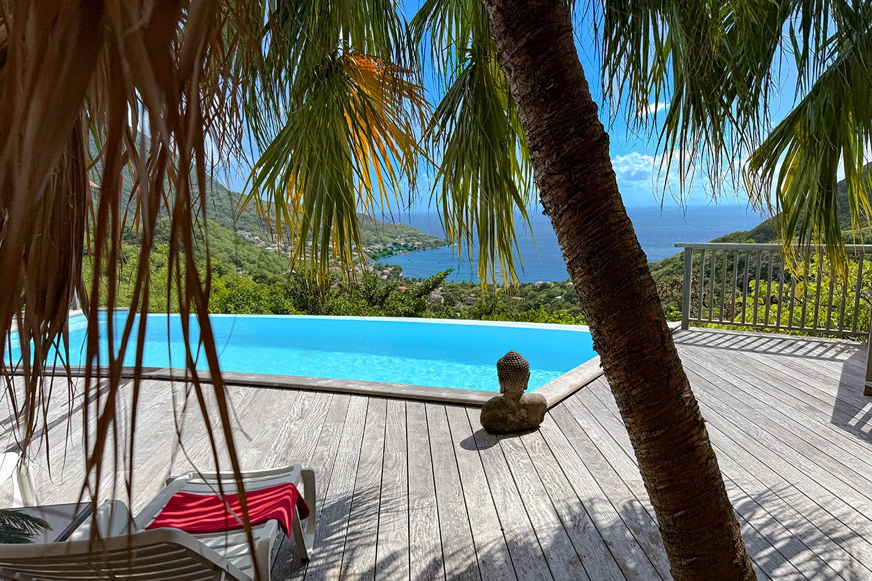 MAGNIFIQUE bas de villa PETITE ANSE d'Arlet location Martinique piscine à débordement Vue Mer - Magnifique vue sur petite Anse