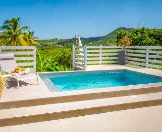Bungalow sainte anne avec piscine